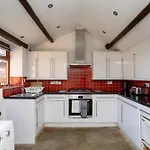 Appartamento Isabella Place In - 3 Bed Property, 2 Double Beds, 1 Large Double Bed, Ideal For Families *