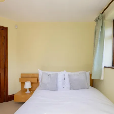 Isabella Place In - 2 Double Beds, 1 Large Double Bed, Ideal For Families *