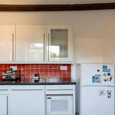 Isabella Place In - 2 Double Beds, 1 Large Double Bed, Ideal For Families Apartment